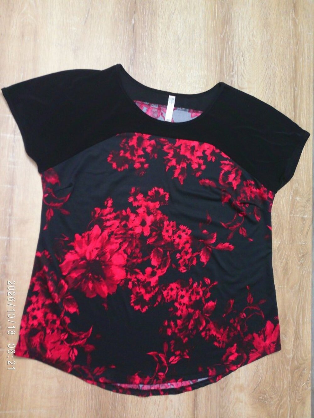 Floral Black & Red Womens Top By PerSeption Concept Short-Sleeve Made In Vietnam